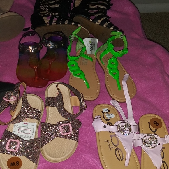 Bundle of Toddler Girl Size(8 and 9) SHOES(6) pairs - Picture 3 of 7